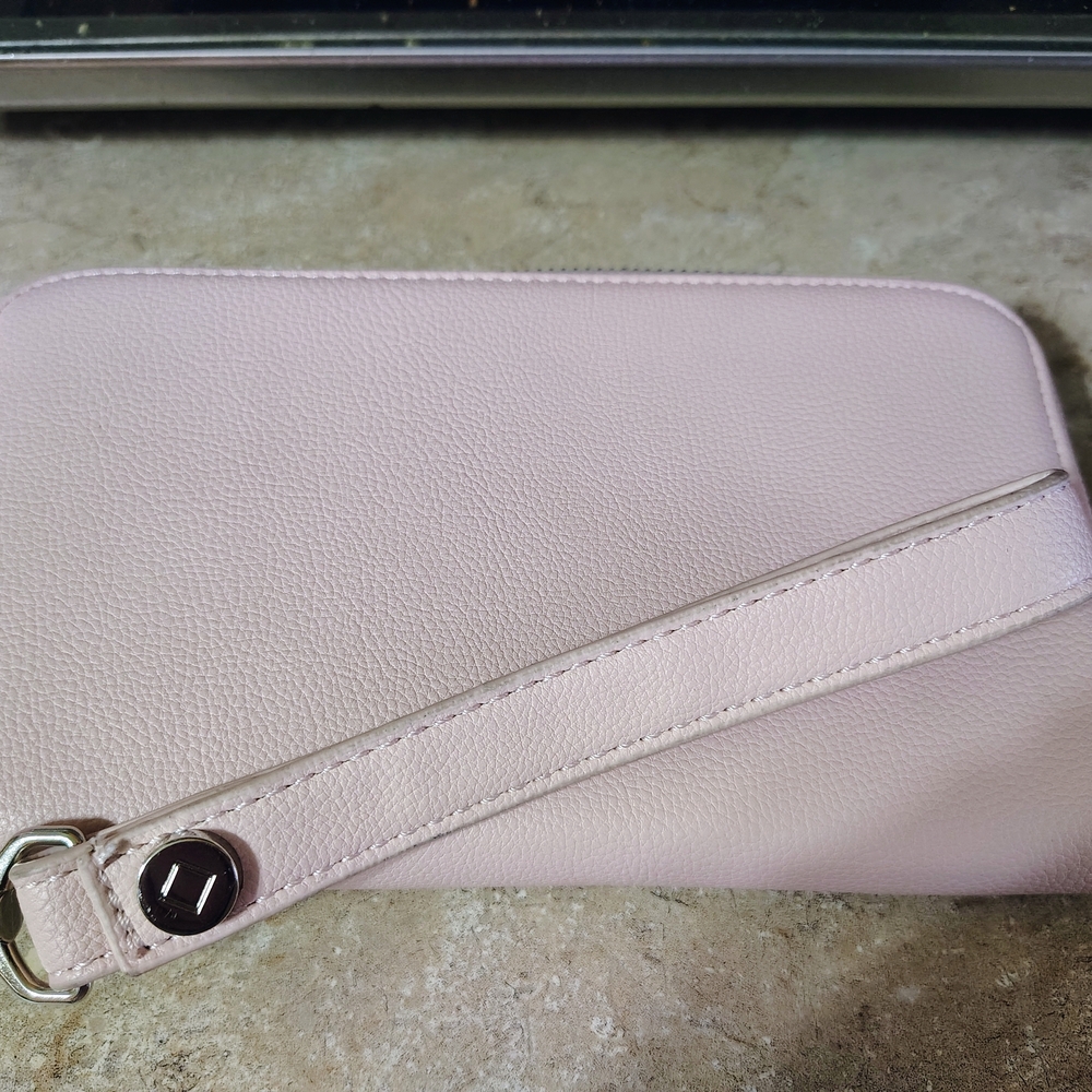 thirty-one Pale Pink Wristlet Clutch with Strap